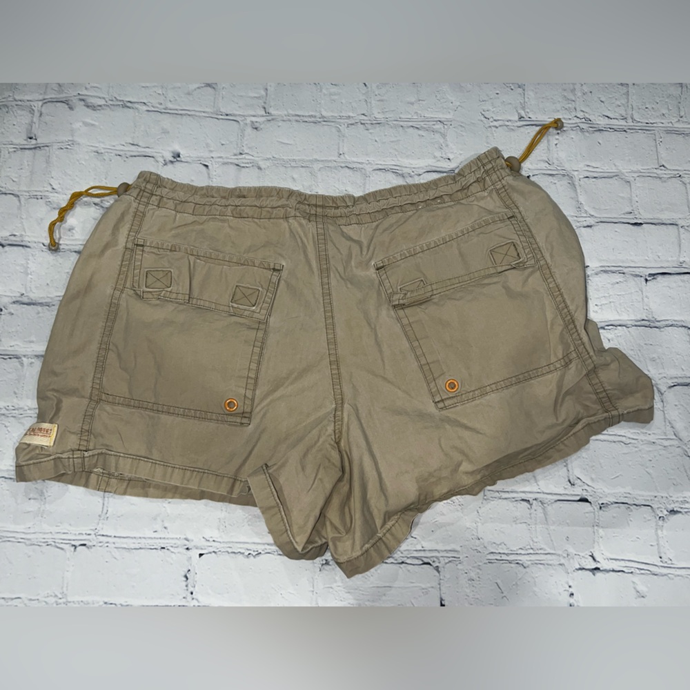 American Eagle Outfitters Tan Cargo Shorts with Drawstring Waist - Picture 2 of 5